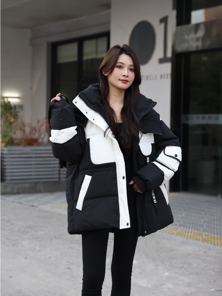 爆款外套黑色短款派克羽绒服女款