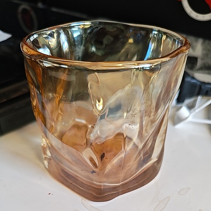 高颜值酒杯威士忌杯子扭纹ins风洋酒杯彩色玻璃杯简约高级感水杯