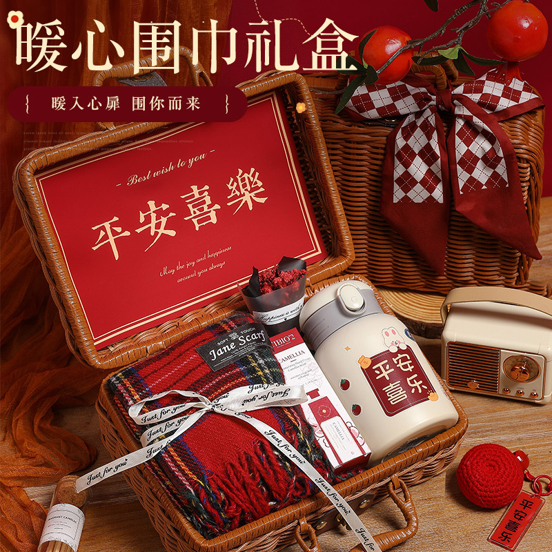 圣诞节礼物高级感送女生朋友冬季围巾礼品套装实用闺蜜生日伴手礼