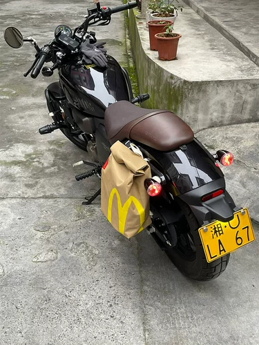 [100 Courier of Riding] Макдональд в пограничной сумке