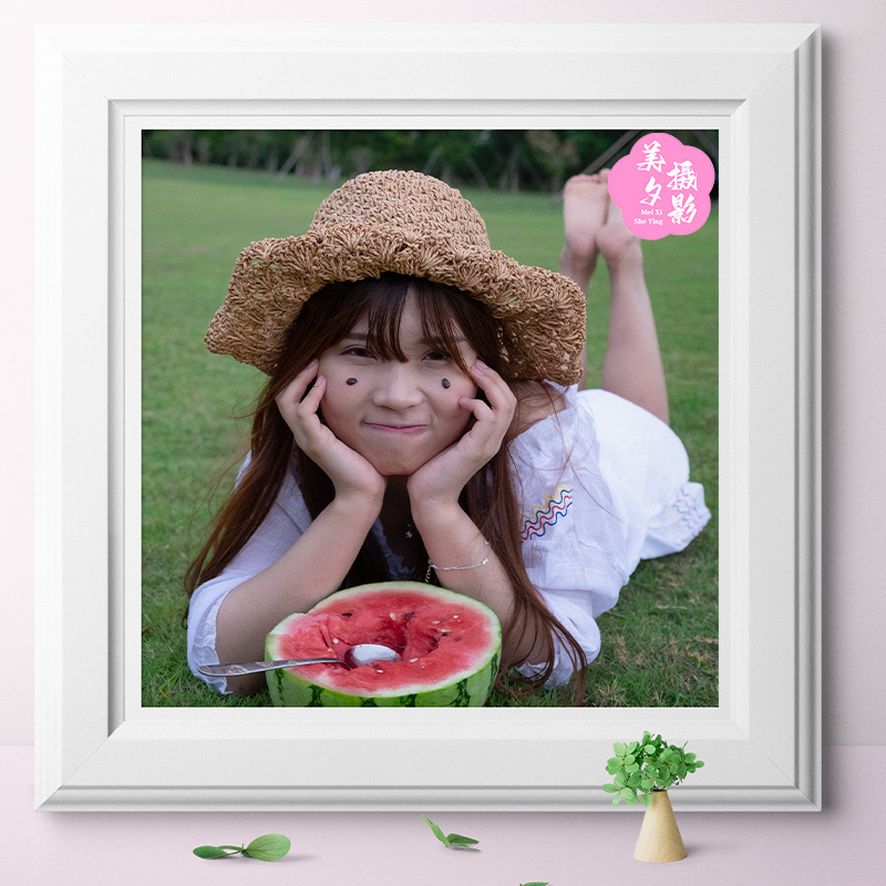 FUJIFILM X-T10拍摄草地吃西瓜美女RAW原图PS后期修图练习素材