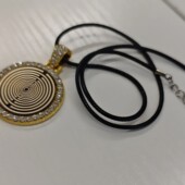 爆款 精致水晶阵盘消磁净化充能MWO偏振盘多频振荡器直径3厘米项链