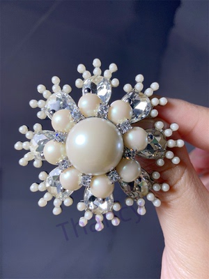 CAROLEE名媛范夸张质感珍珠胸针