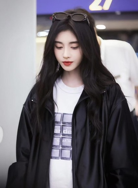 鞠婧祎同款外套黑色亮面字母浮雕设计新款宽松百搭运动夹克冲锋衣