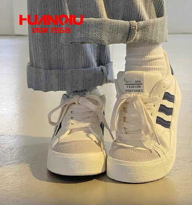 爆款休闲小众厚底百搭小白鞋