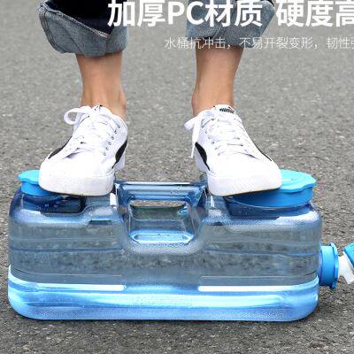 户外纯净矿泉水桶加厚车载储水用桶手提家用小型pc便携饮用空桶装