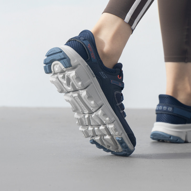 斯凯奇（Skechers）女鞋秋冬季新款城市户外徒步鞋轻便缓震运动鞋,女鞋,时尚休闲鞋,淘宝优惠券,粉丝福利购,淘宝优惠卷