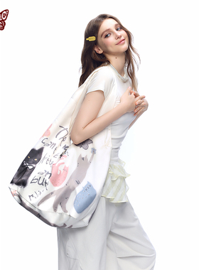 KBLC25春夏恶搞趣味小猫印花绸缎斜挎单肩大容量背包