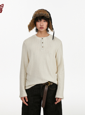 Kblc简约慵懒感复古绞花针织面料亨利领宝石扣中性款长袖T恤