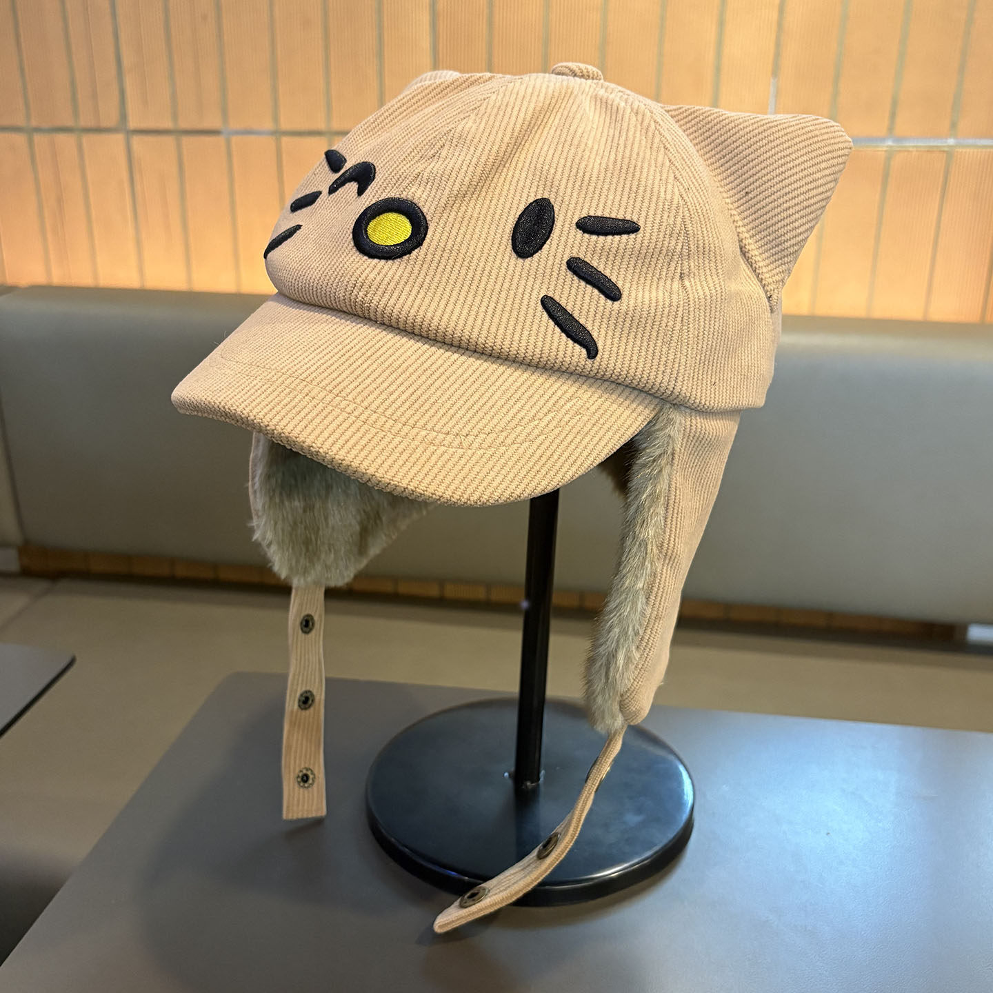 可爱猫咪刺绣棒球帽女百搭雷锋帽