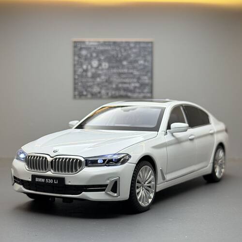宝马5系530合金汽车模型玩具礼物