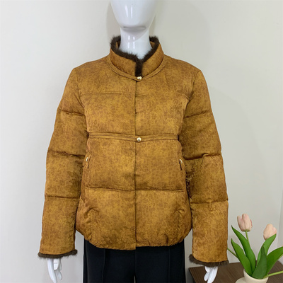 妈妈秋冬装高贵国风白鸭绒外套女