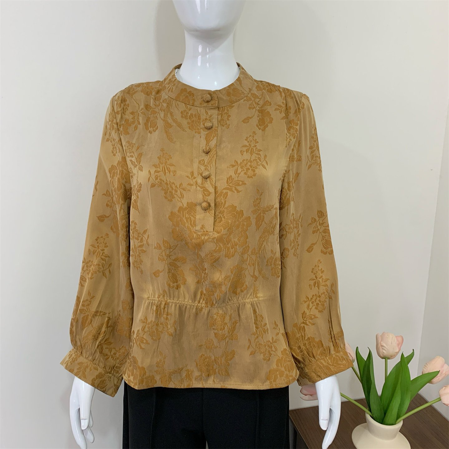 妈妈春装气质上衣2026新款中老年女装春夏休闲大码贵夫人雪纺小衫