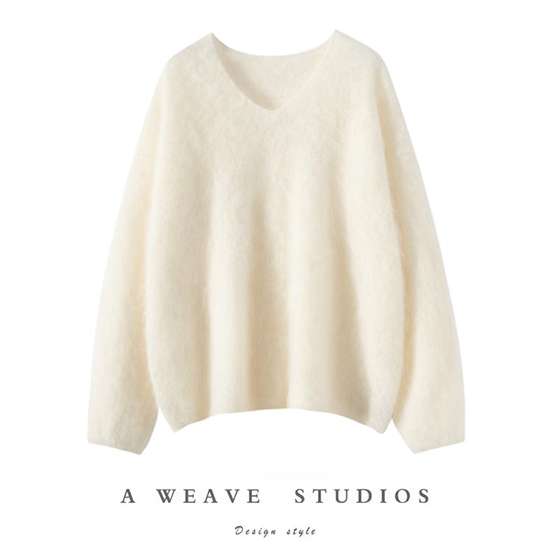 '100%拉绒V领套头衫宽松版无缝一体针织毛衣女