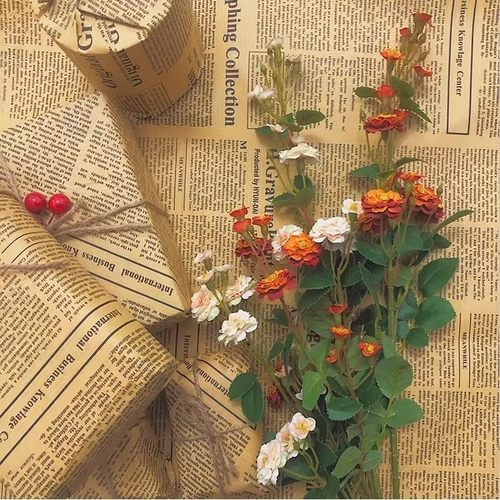 英文报纸大尺寸包装纸复古装饰礼品节日礼物盒鲜花花束大纸张材料