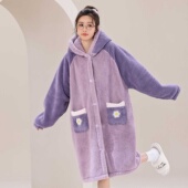 加厚睡裙卡通女款 唐老鸭珊瑚绒睡衣秋冬女睡袍长款 家居服冬季 浴袍