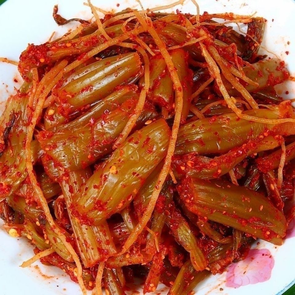 云南德宏芒市勐嘎傣族腌菜酸辣腌菜八宝腌菜泡菜 酸辣脆下饭配菜