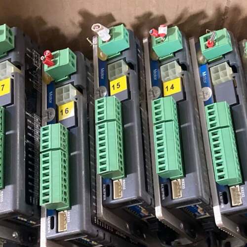 可维修步进驱动器DM2C-RS556，，成色新，正常使议价