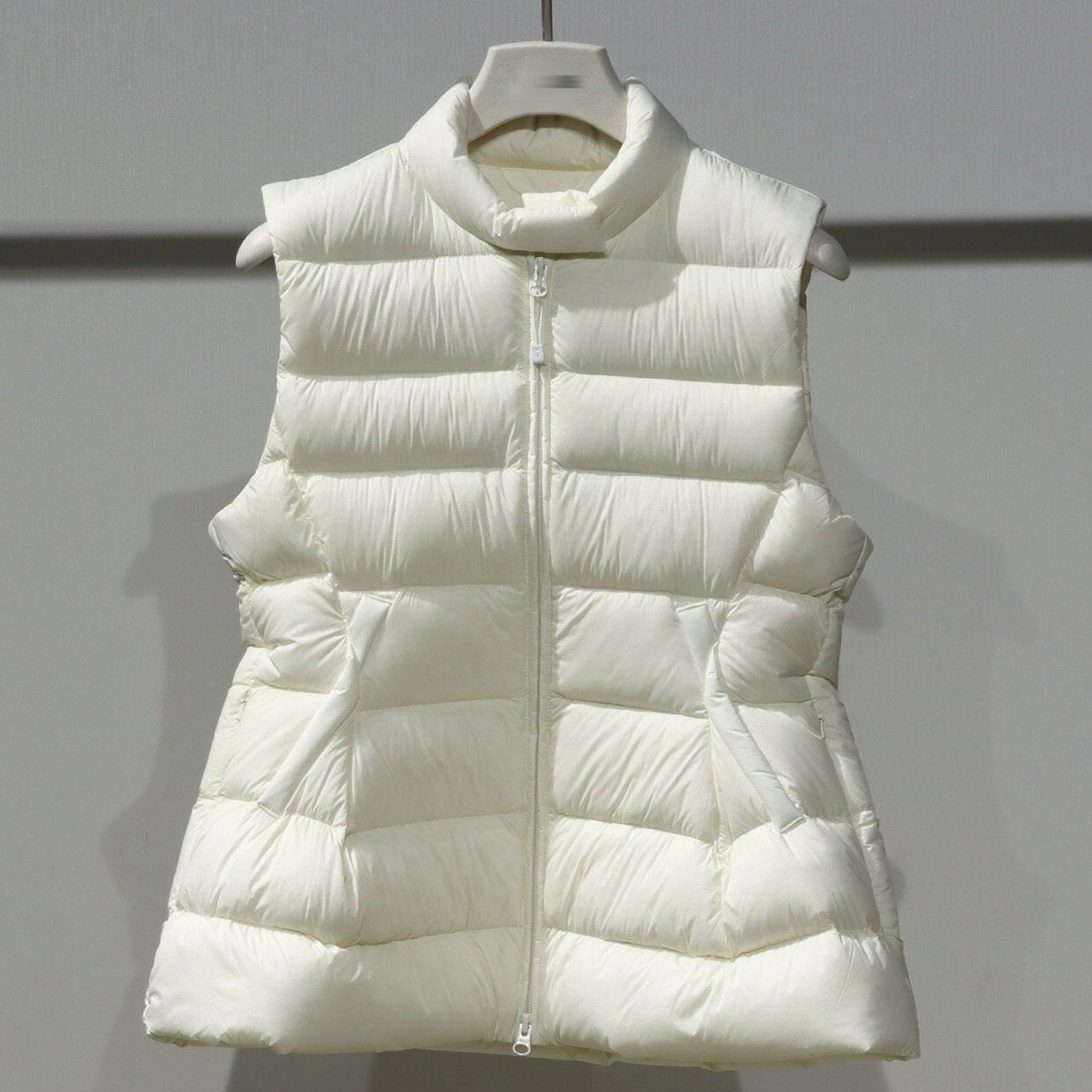 【商场同款】26秋新品排骨羽绒服伞摆马甲9C11770