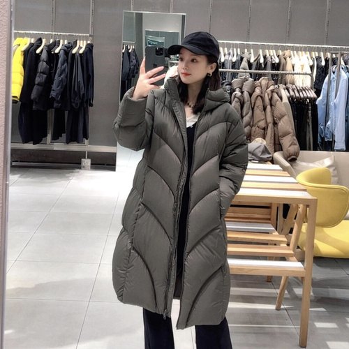 新品羽绒服连帽长款泡芙