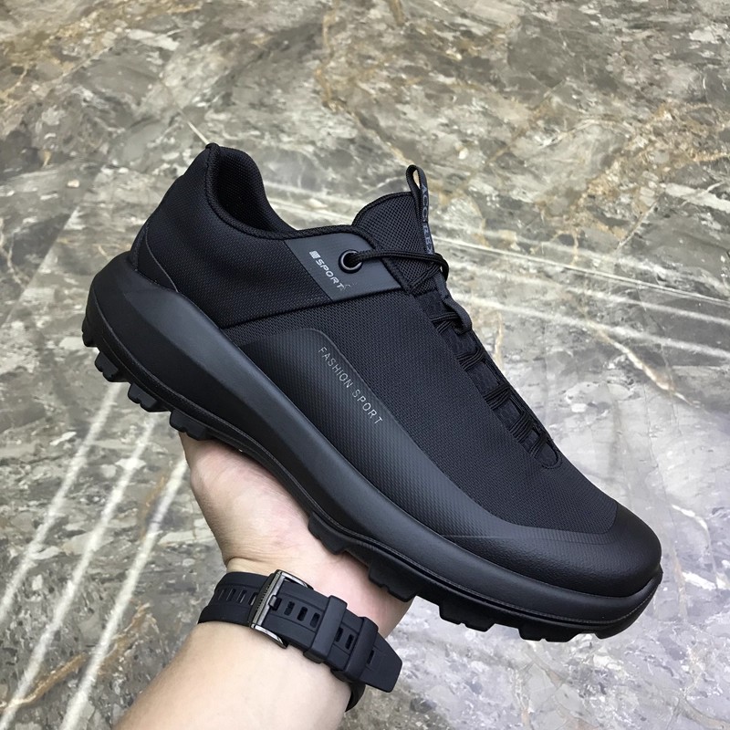 秋冬新款休闲运动鞋软底舒适潮流