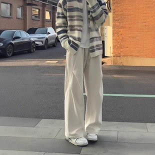 米白色灯芯绒裤子男秋冬季加绒美式宽松直筒褶皱卫裤休闲阔腿长裤