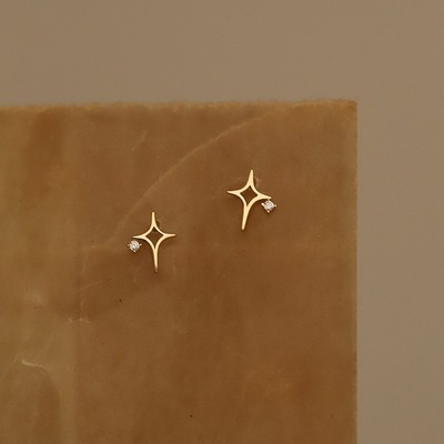 ROMANTIC四角星星气质日常耳钉女