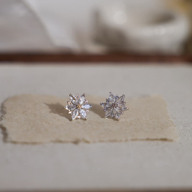 闪亮耳环女轻奢高级气质耳钉耳饰