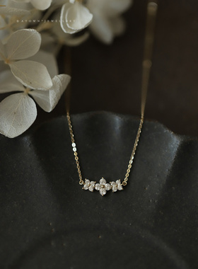 三朵小花日韩气质迷你纯银项链