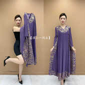 洋气简约遮肉妈妈装 高档气质烫金褶皱连衣裙春季 女装 时尚 新款 大码