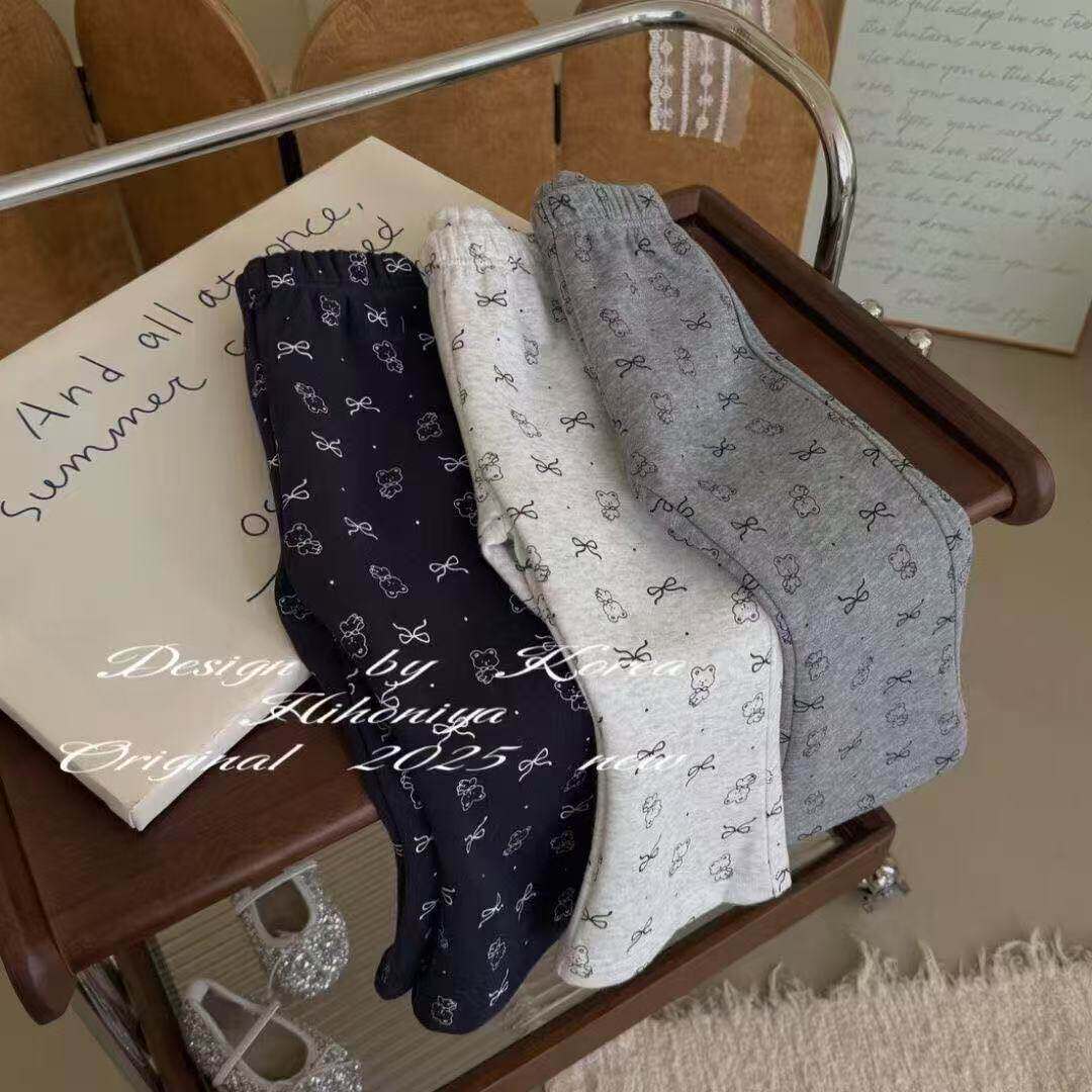 女童裤子2025春秋新款喇叭裤儿童春秋洋气休闲裤幼儿园可爱印花潮