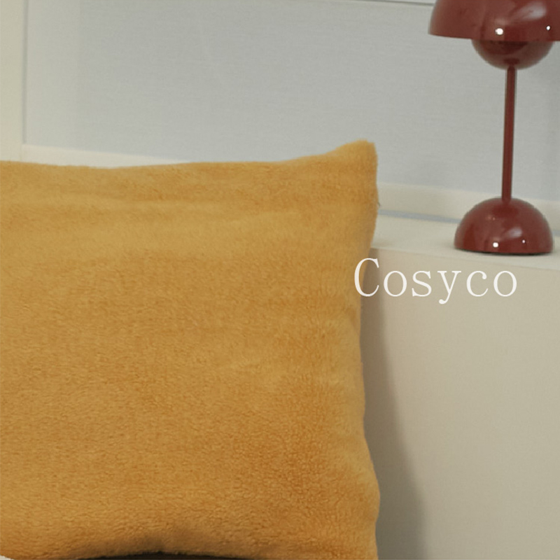 可拆洗纯色姜黄羊羔绒方形抱枕