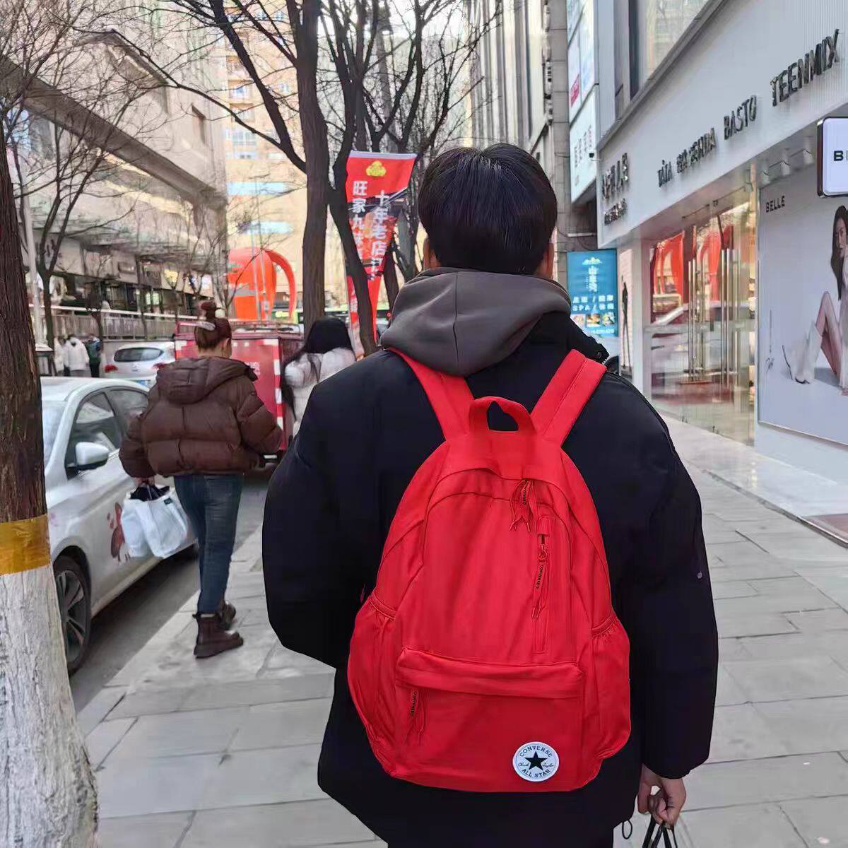 潮牌新款双肩包女简约高中大学生书包初中生大容量背包休闲旅行包