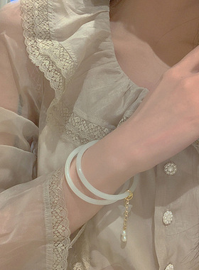 倾尽年华ins珍珠蝴蝶叮当镯2件套