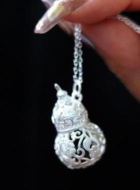 可打开葫芦镂空香囊球吊坠女士