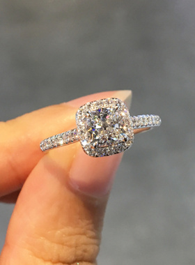 新品气质锆石戒指一克拉婚戒求婚