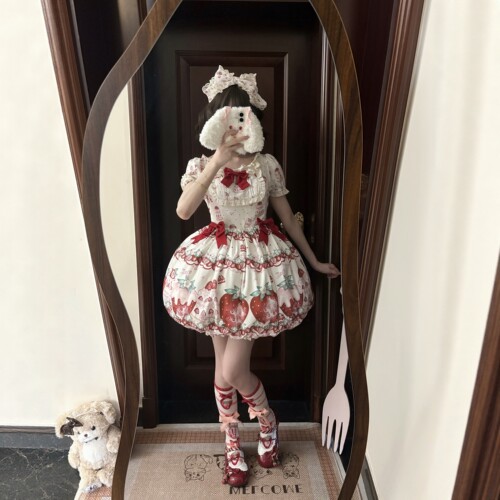 鲨鲨不吃鱼草莓蛋糕Lolita连衣裙