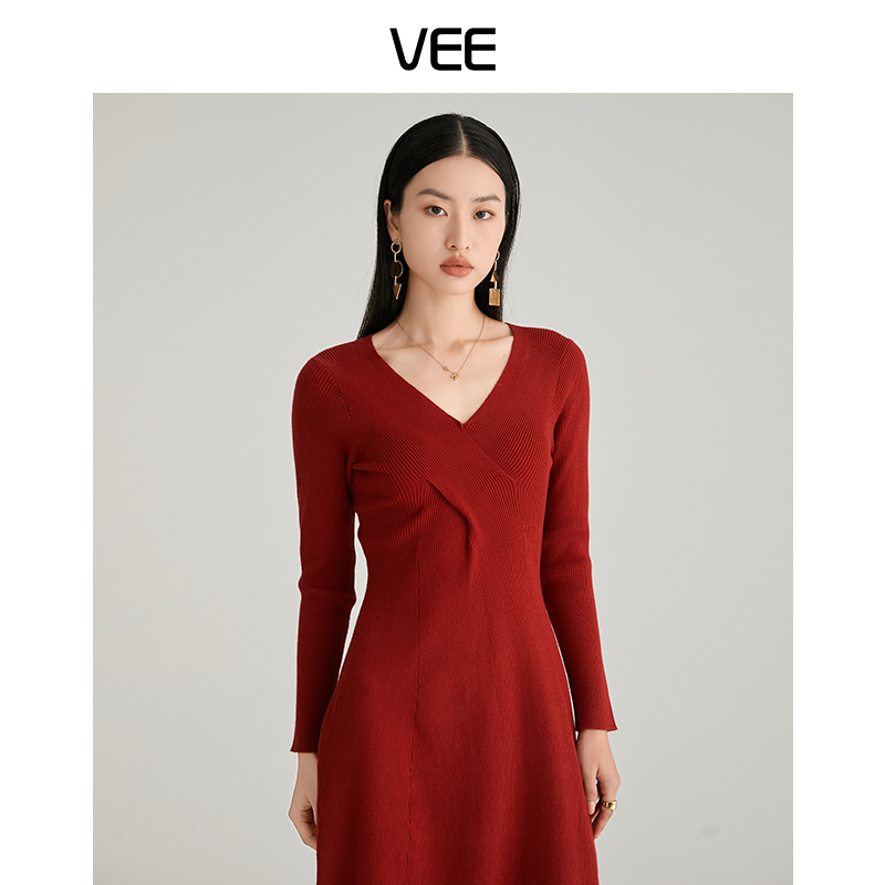 伞摆收腰针织VEE/唯己