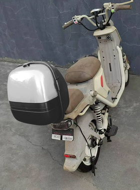 适用小牛电动车U1E/U/G100后备箱靠背尾箱可放半盔含专用安装支架