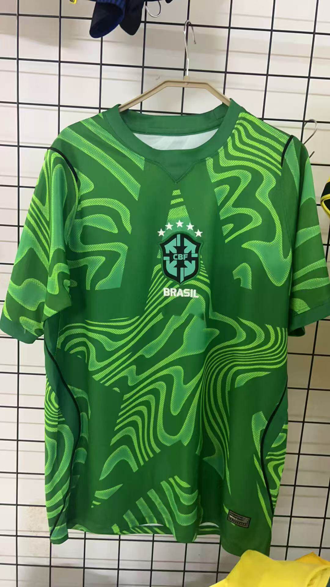 thumbnail for Retro Brazilian Sports Fan Jersey Round Neck Lapel Polo Half-Length Football Uniform Warm-Up Training Uniform