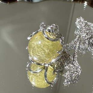 【绿丝绒青提】橄榄绿黄兔毛维纳斯发晶925银吊坠 10月新品