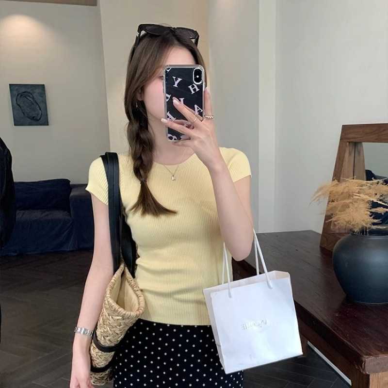 纯欲薄款圆领针织短袖女装条肌理感修身显瘦内搭打底衫上衣2025