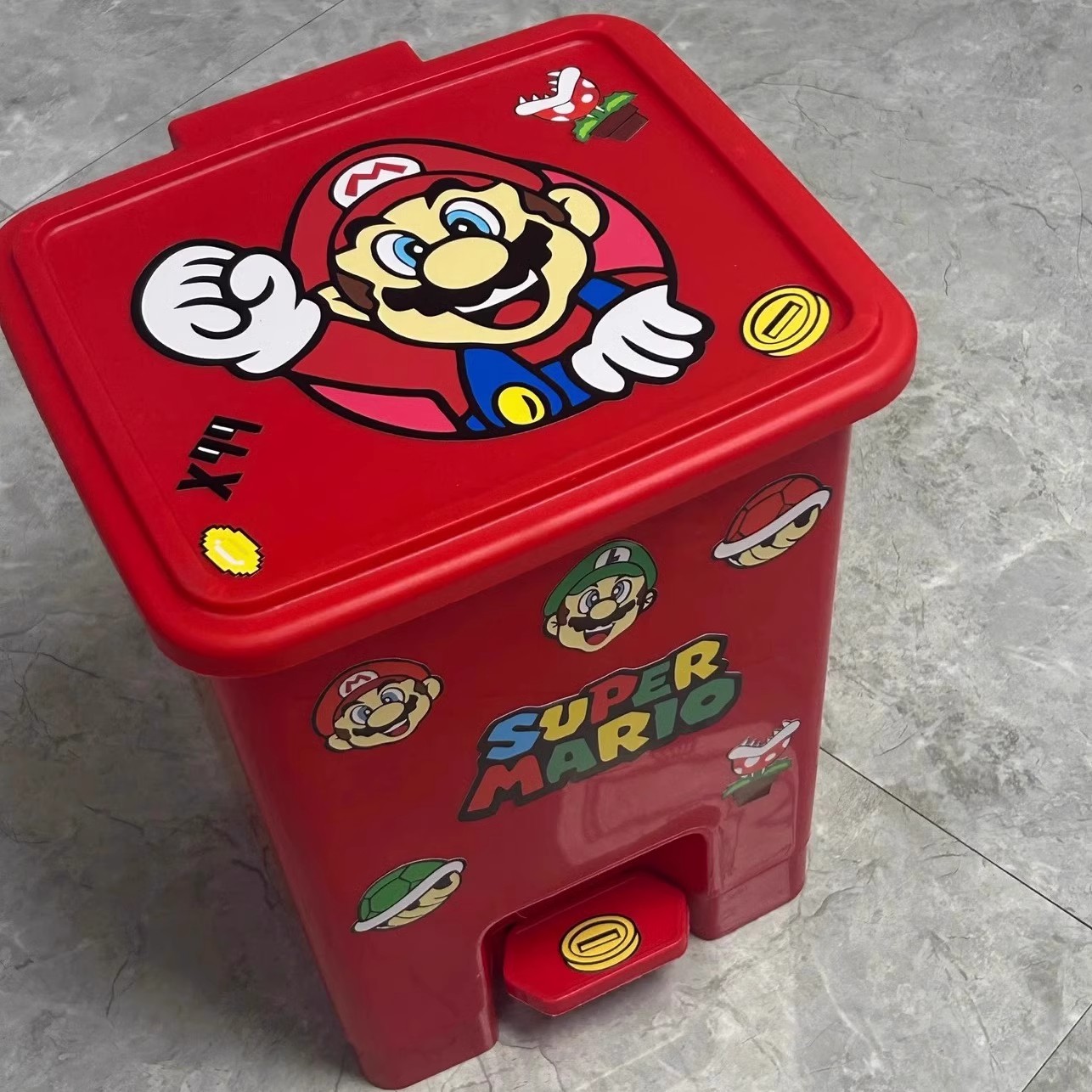 马里奥垃圾桶贴纸可爱动漫卡通