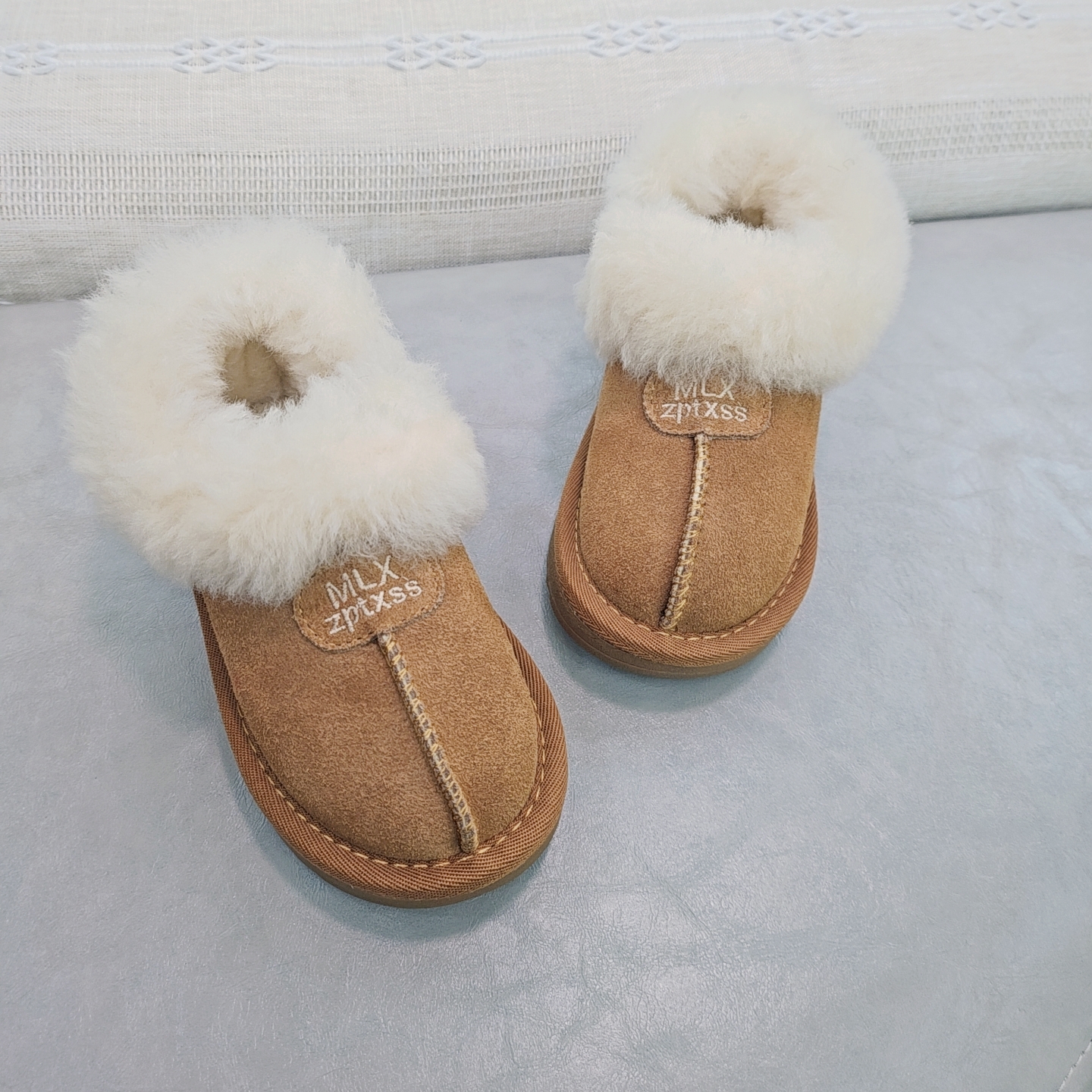 冬季新款男女童时尚洋气舒适百搭防滑耐磨轻盈保暖雪地靴