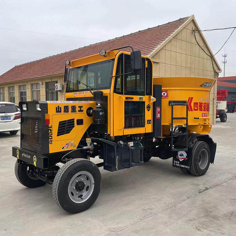 自上料混凝土搅拌车移动四驱平口水泥搅拌运输机移动运输多功能