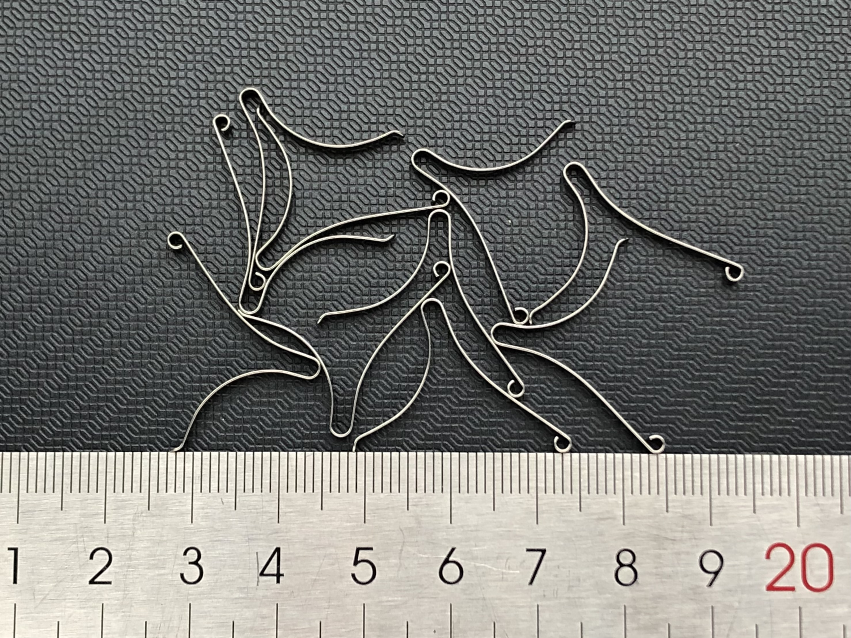 91mm111mm卡刀瑞士军刀大剪刀钳子弹簧弹片原厂正品配件(一个)