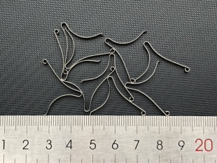 91mm111mm卡刀瑞士军刀大剪刀钳子弹簧弹片原厂正品配件(一个)