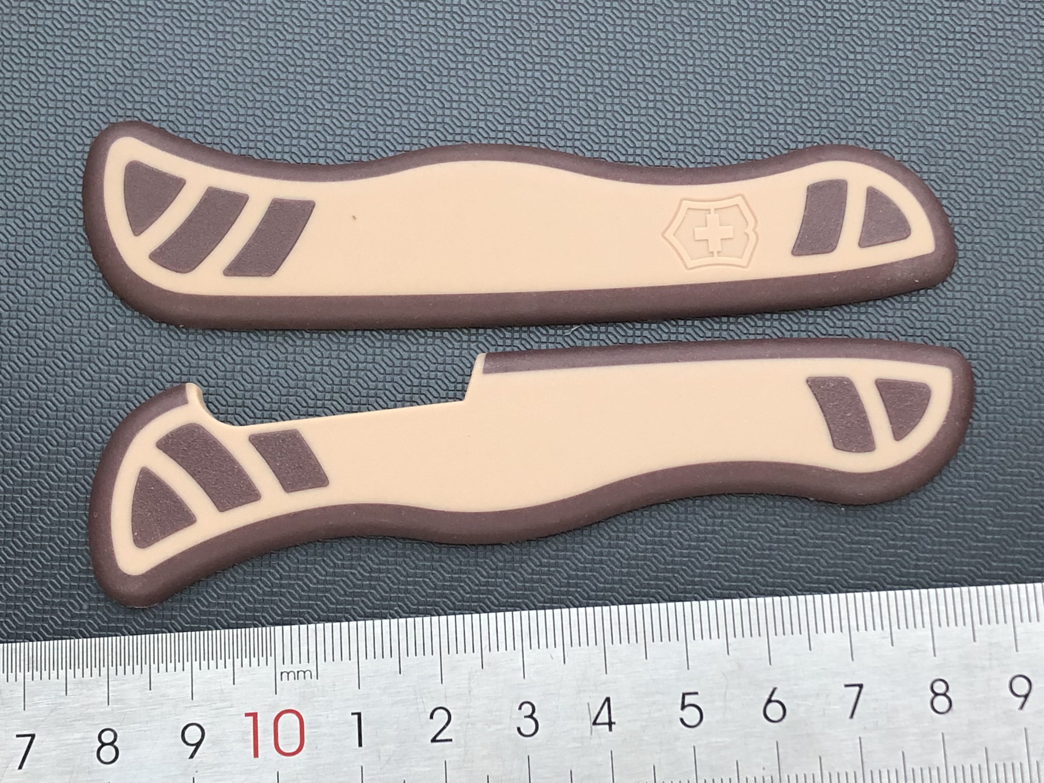 111mm瑞士军刀德军士兵大力士侦察兵狩猎者通用橡胶防滑原装贴片