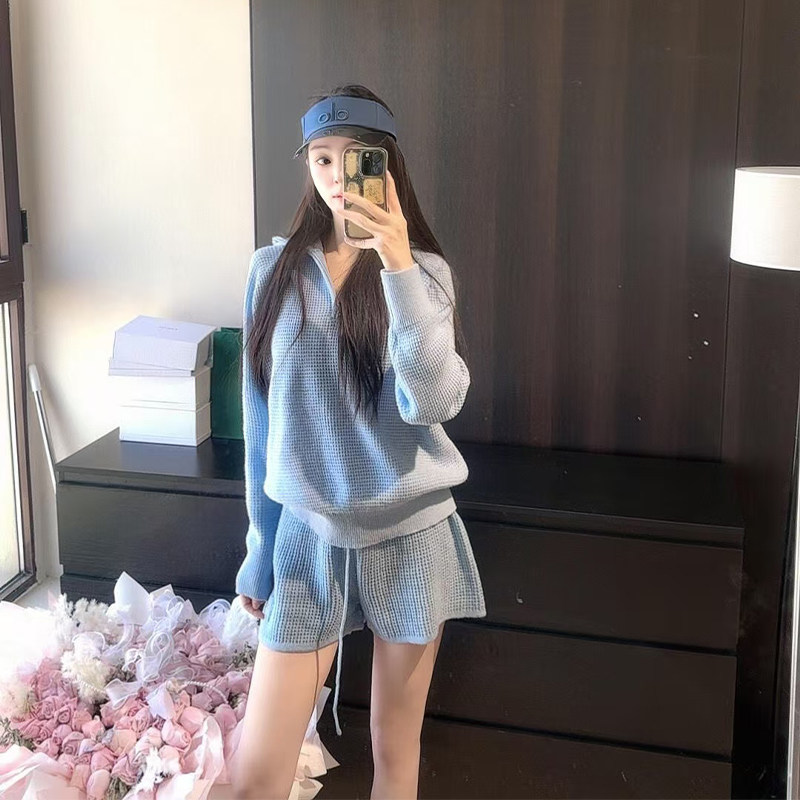 高级感华夫格休闲运动套装女春季欧货时尚炸街蓝色卫衣短裤两件套