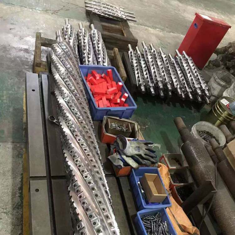 硬质合金刀轴 舍弃式螺旋刀轴 复合螺旋刀压刨平刨双面刀辊